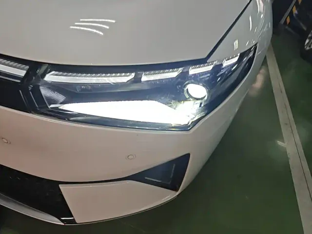 Xpeng P5 — Фото автомобиля 17