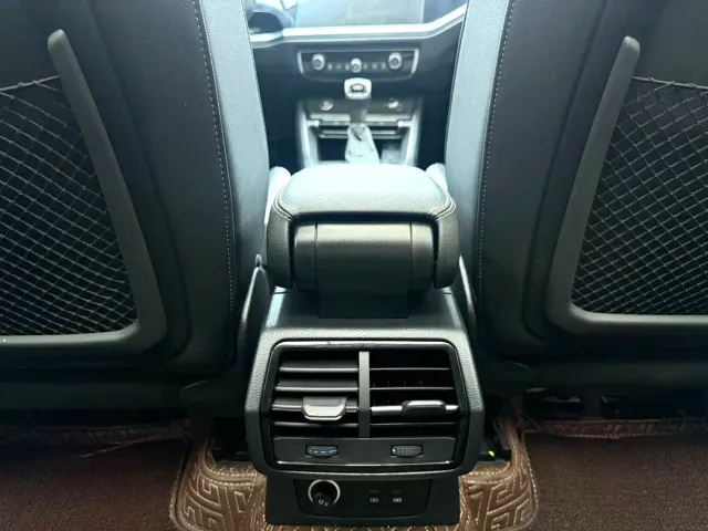 Audi Q3 — Фото автомобиля 16