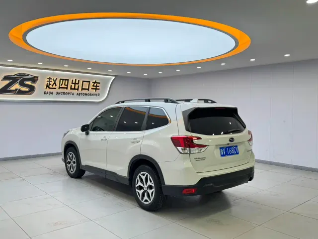 Subaru Forester — Фото автомобиля 4