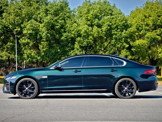 Jaguar XFL — Фото автомобиля 4
