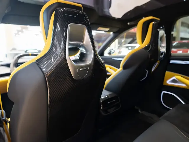 Xiaomi SU7 Ultra — Фото автомобиля 30