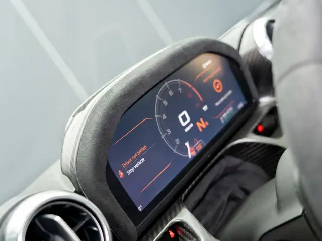 McLaren Senna — Фото автомобиля 30