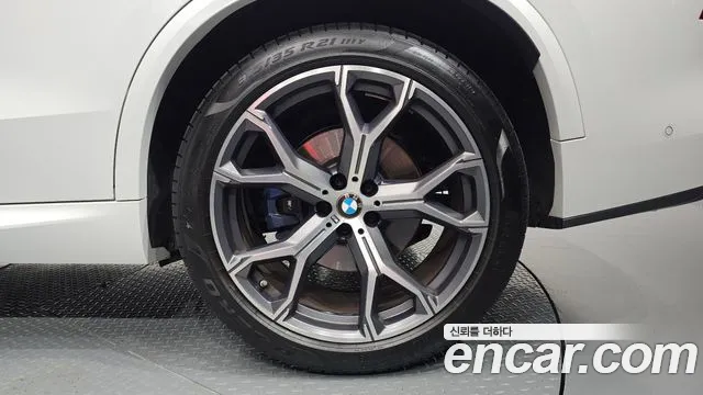BMW X5 xDrive 40i M Sport — Фото автомобиля 20