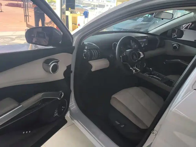 BYD Yuan PLUS — Фото автомобиля 15