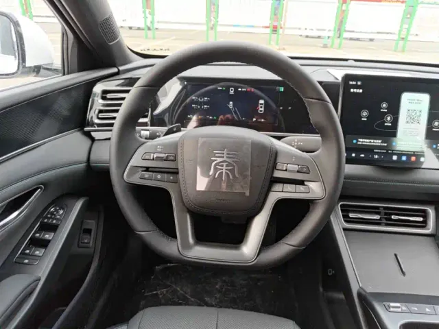 BYD Qin L — Фото автомобиля 2