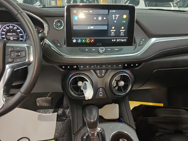 Chevrolet Trailblazer — Фото автомобиля 12