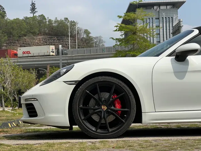 Porsche 718 — Фото автомобиля 12