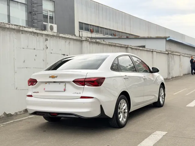 Chevrolet Monza — Фото автомобиля 15