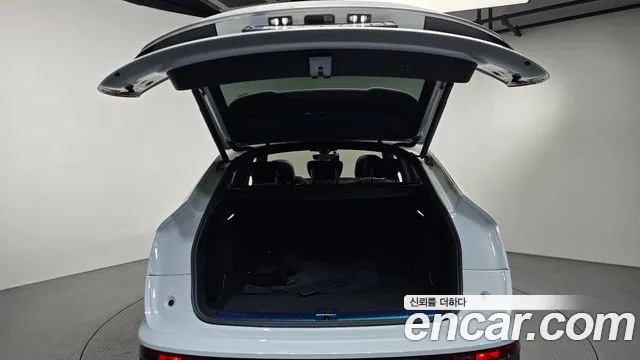 Audi Q5 FY — Фото автомобиля 23