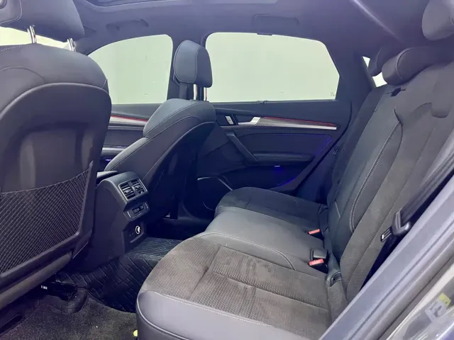 Audi Q5L Sportback — Фото автомобиля 16