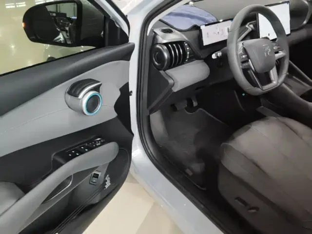 BYD Yuan PLUS — Фото автомобиля 15