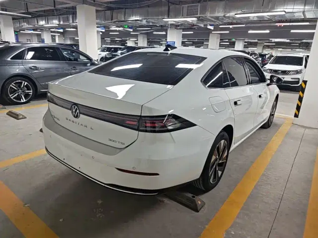 Volkswagen Sagitar — Фото автомобиля 6