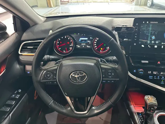 Toyota Camry — Фото автомобиля 10