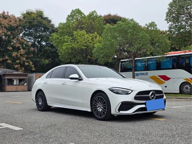 Mercedes-Benz C-Class — Фото автомобиля 3
