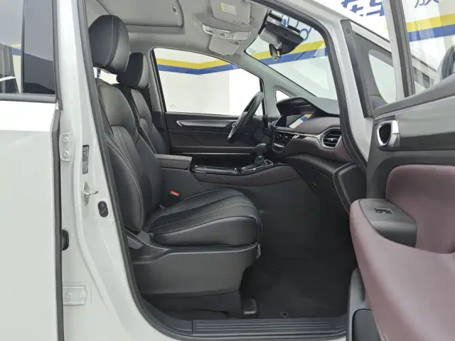 GAC Trumpchi M6 — Фото автомобиля 8