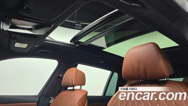 BMW X7 — Фото автомобиля 28