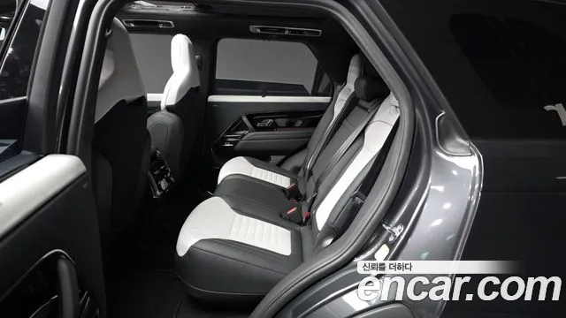 Land Rover Range Rover Sport — Фото автомобиля 16