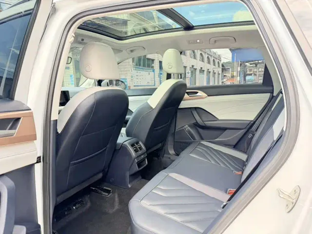 Volkswagen Tharu — Фото автомобиля 19