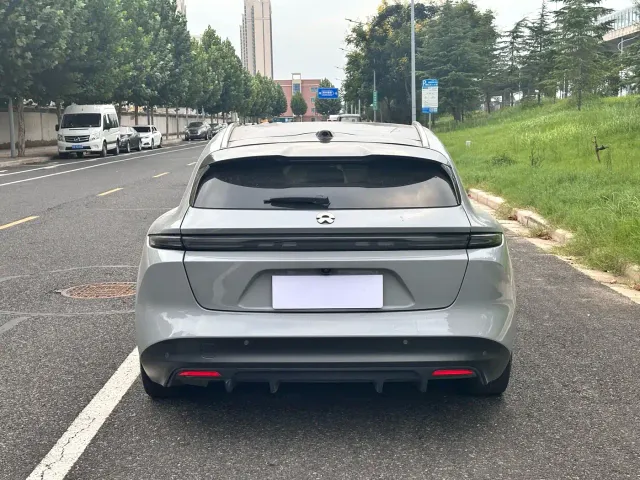Nio ET5 Touring — Фото автомобиля 8