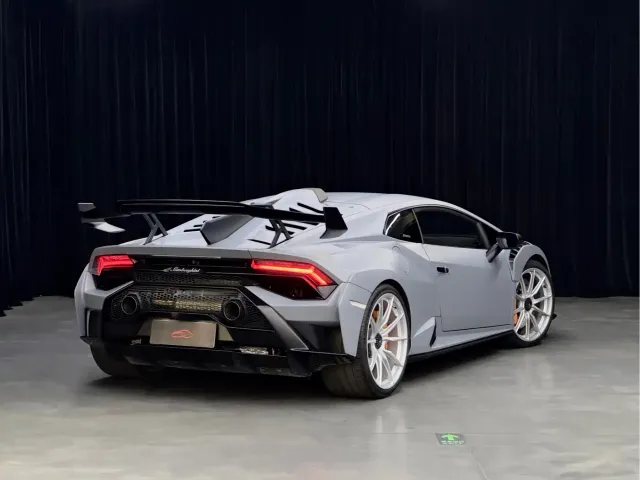 Lamborghini Huracan — Фото автомобиля 6