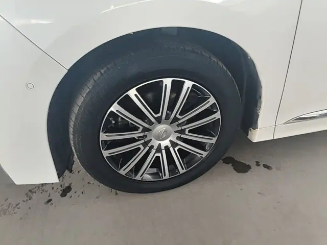GAC Trumpchi M8 — Фото автомобиля 22