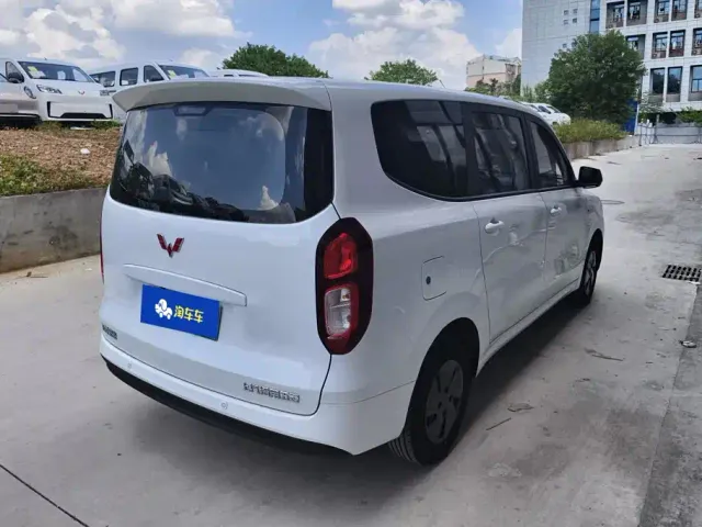 Wuling Hongguang — Фото автомобиля 3