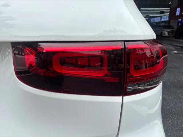Mercedes-Benz GLB-Class — Фото автомобиля 23