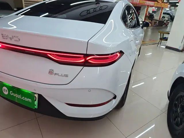 BYD Qin PLUS — Фото автомобиля 7