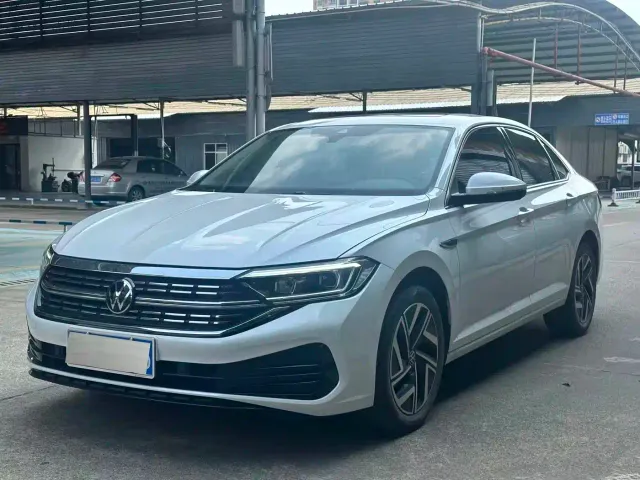 Фотография автомобиля — Volkswagen Sagitar