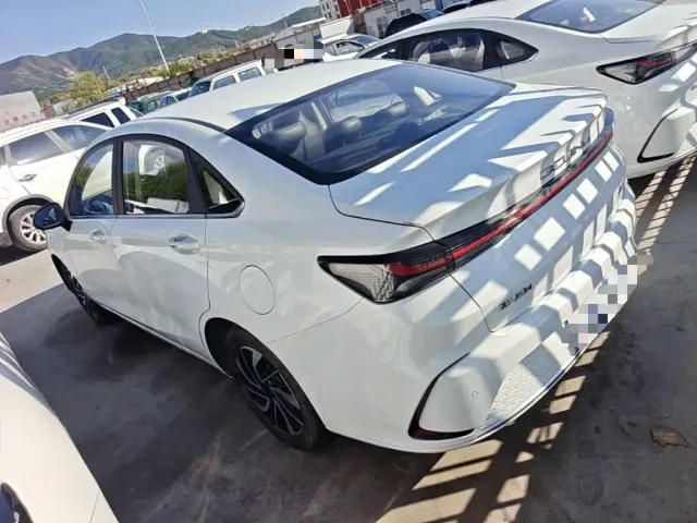 BAIC Beijing U5 PLUS — Фото автомобиля 4