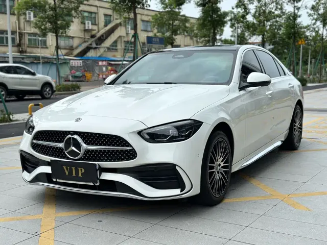Фотография автомобиля — Mercedes-Benz C-Class