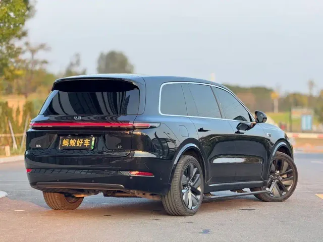 Li Auto L9 — Фото автомобиля 4