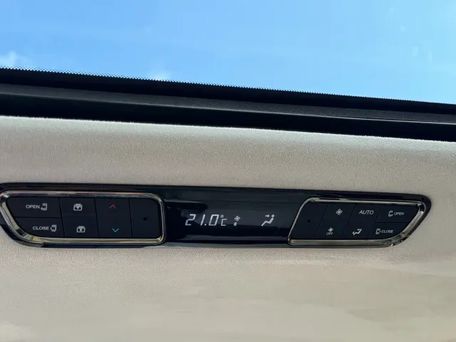 GAC Trumpchi E9 — Фото автомобиля 23