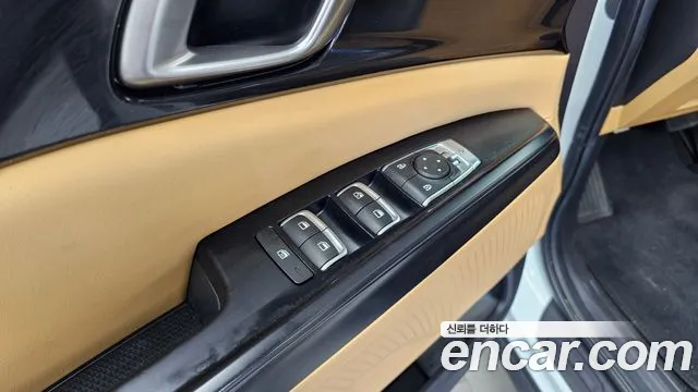 Kia Carnival 4th Gen — Фото автомобиля 30