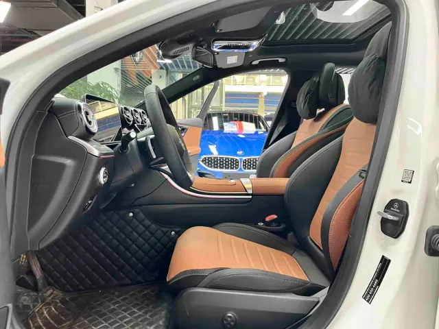 Mercedes-Benz C-Class — Фото автомобиля 7