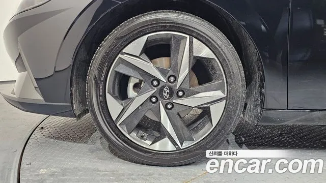 Hyundai AVANTE Avante (CN7) — Фото автомобиля 5