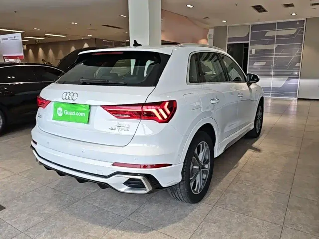 Audi Q3 — Фото автомобиля 6