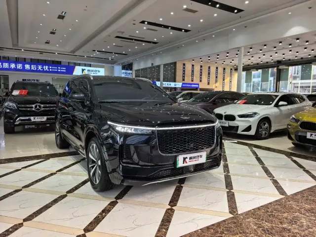 Li Auto Li ONE 2021 Extended Range 6-Seater — Фото автомобиля 3