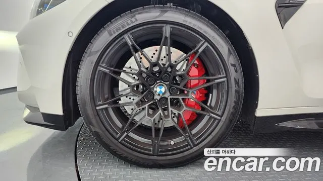 BMW M4 — Фото автомобиля 5