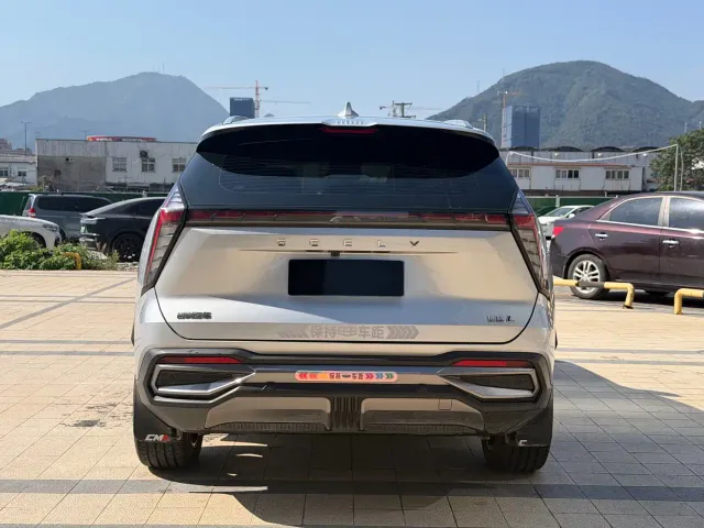 Geely Boyue L — Фото автомобиля 5