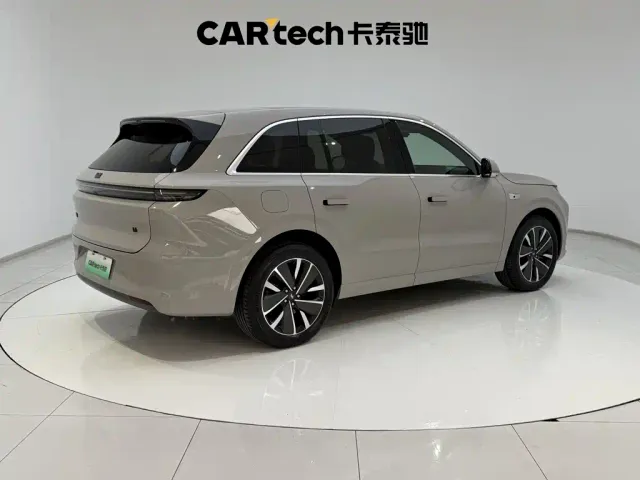Li Auto L6 — Фото автомобиля 5
