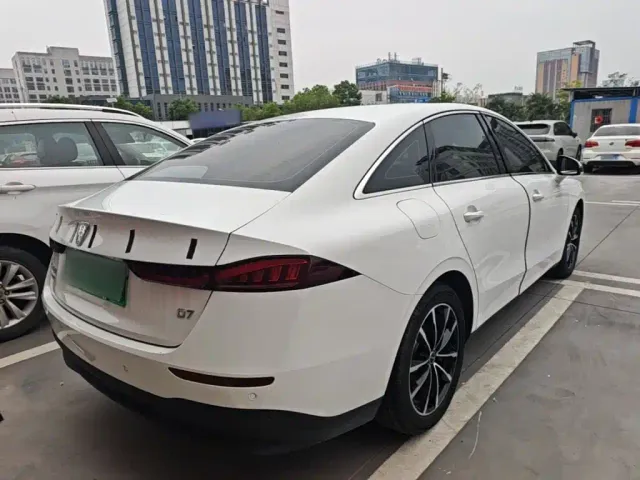 Roewe D7 — Фото автомобиля 6