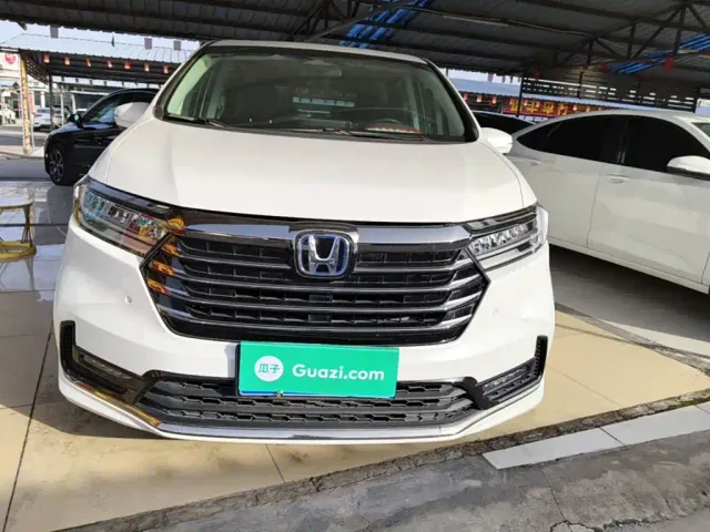 Honda Odyssey — Фото автомобиля 2