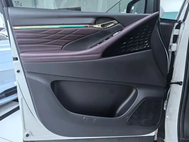 GAC Trumpchi M8 — Фото автомобиля 4