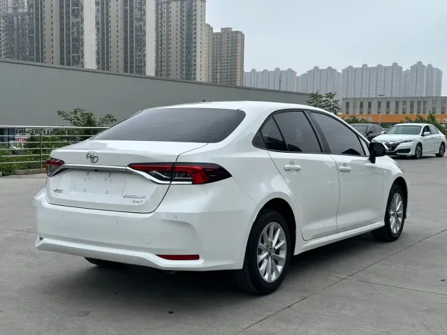 Toyota Corolla — Фото автомобиля 6
