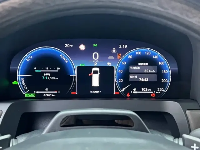 Toyota Vellfire — Фото автомобиля 24