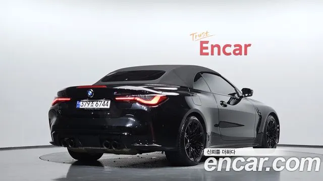 BMW M4 — Фото автомобиля 2