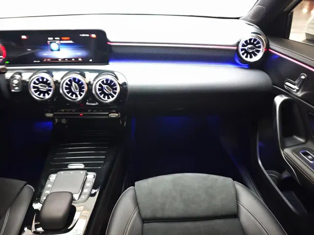 Mercedes-Benz A-Class — Фото автомобиля 15