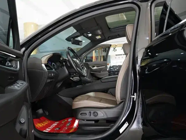 Buick Enclave — Фото автомобиля 5