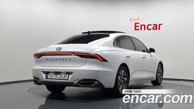 Фотография автомобиля — Hyundai Grandeur Grandeur (New) Hybrid